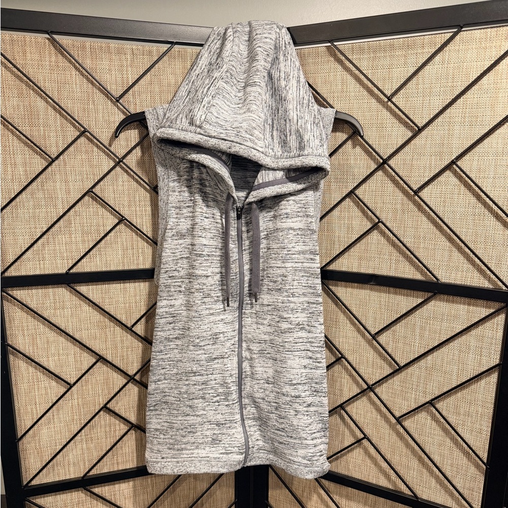 Athleta Zipper Sweater Vest Hoodie Heathered Grey w/ pockets- Fly Split Back - L